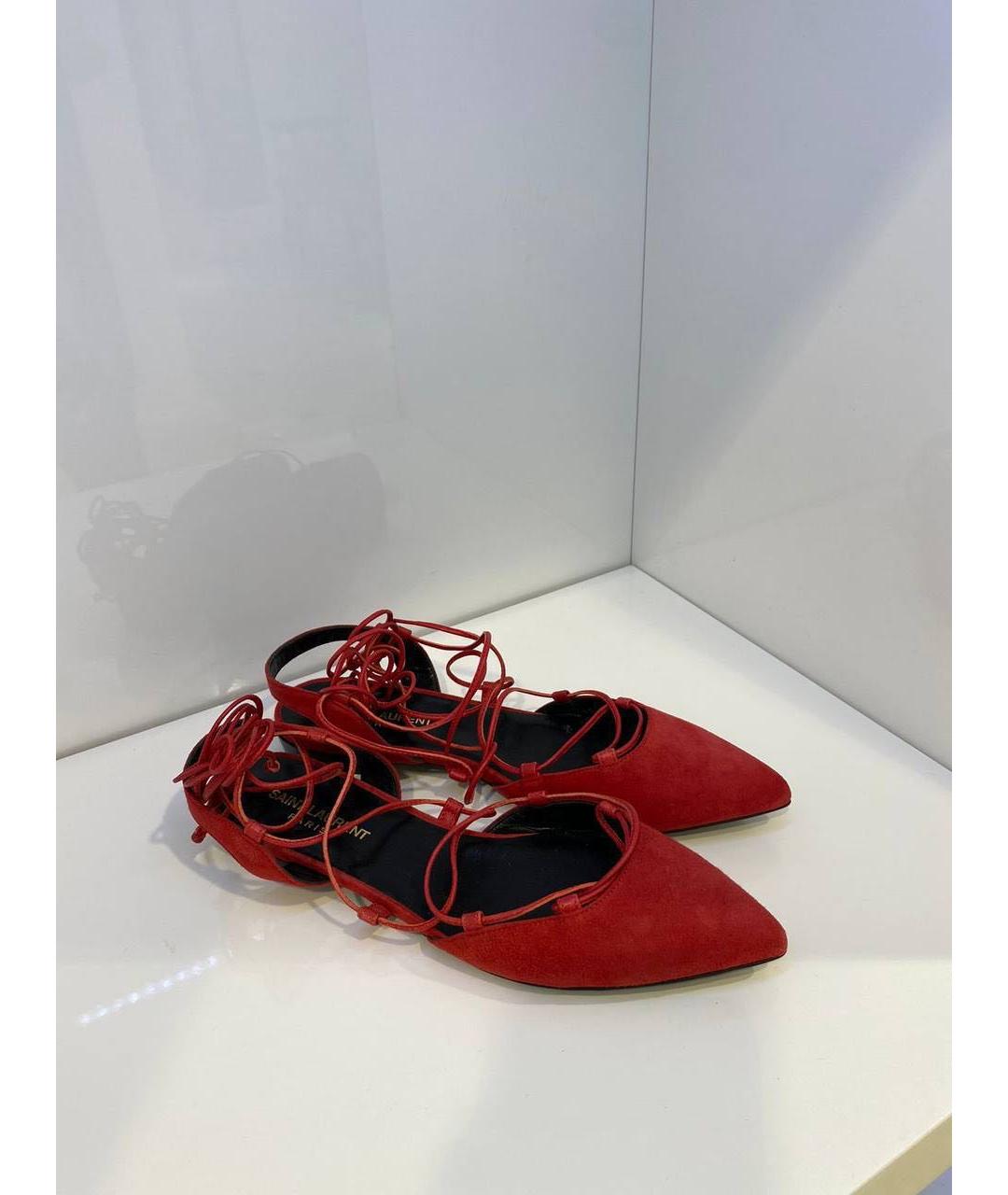 SAINT LAURENT Красные замшевые балетки, фото 3