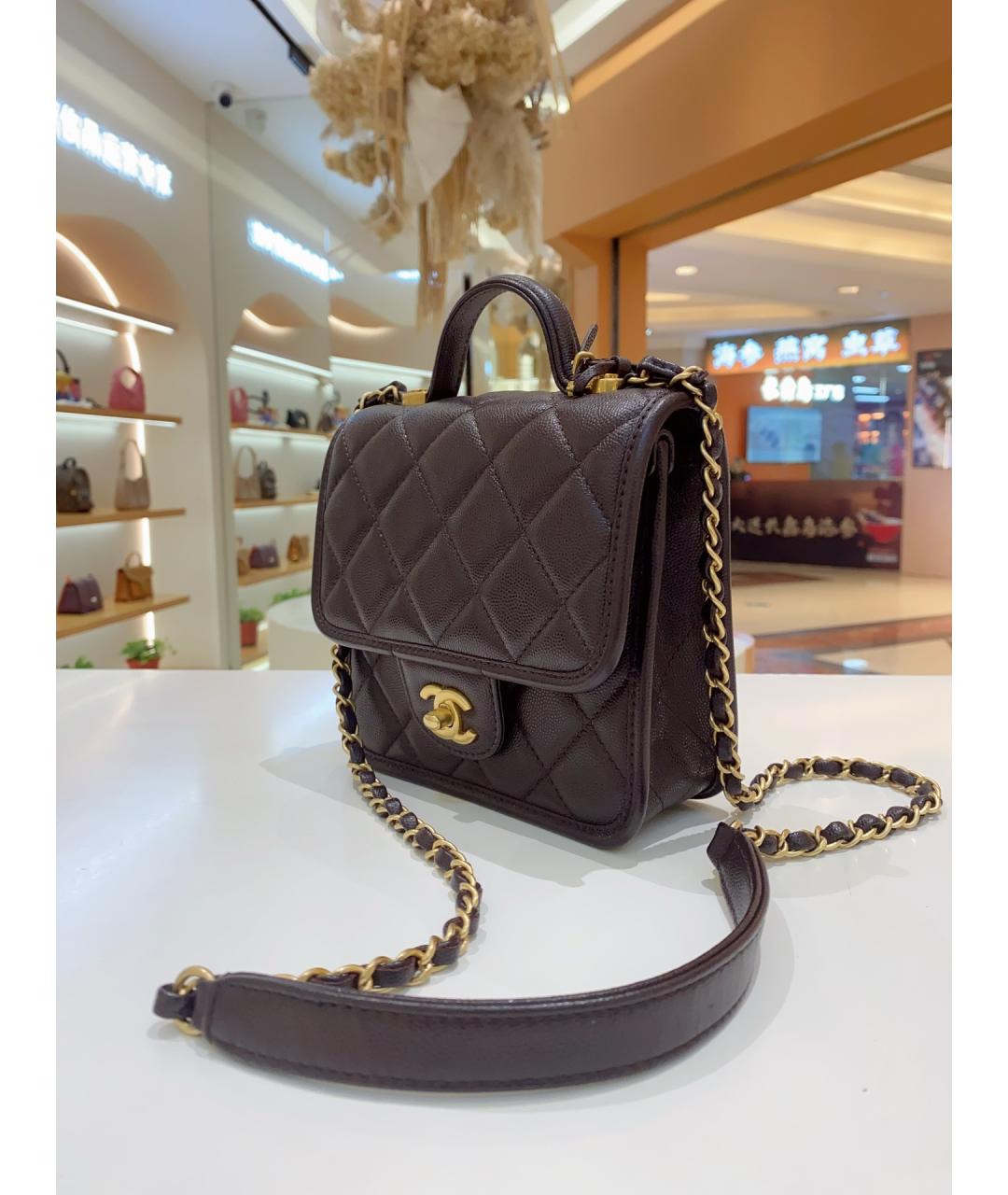 CHANEL Коричневая кожаная сумка через плечо, фото 2