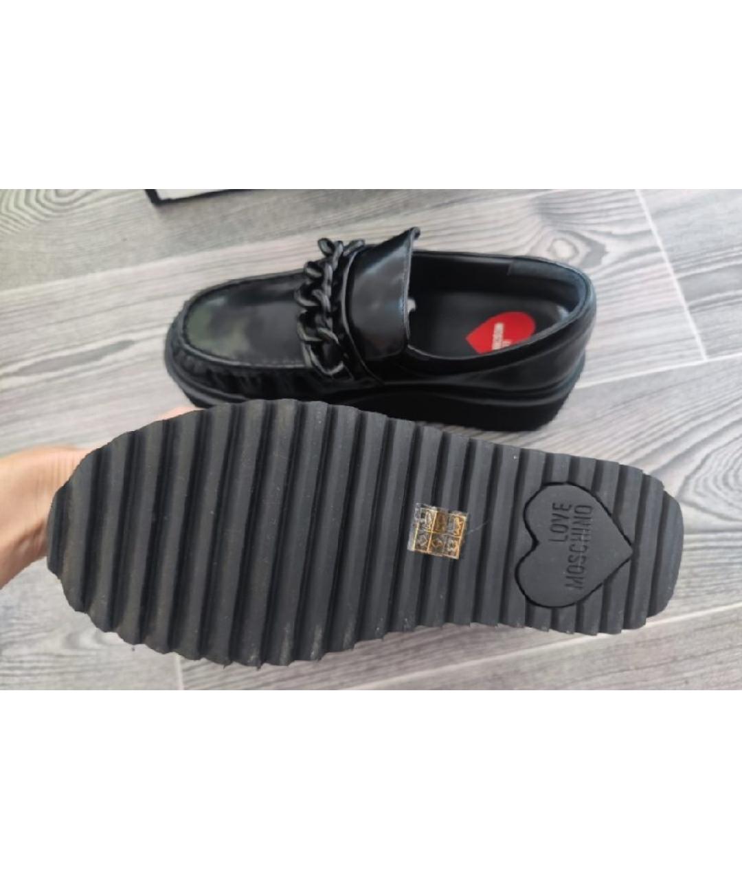 LOVE MOSCHINO Черные лоферы из лакированной кожи, фото 6