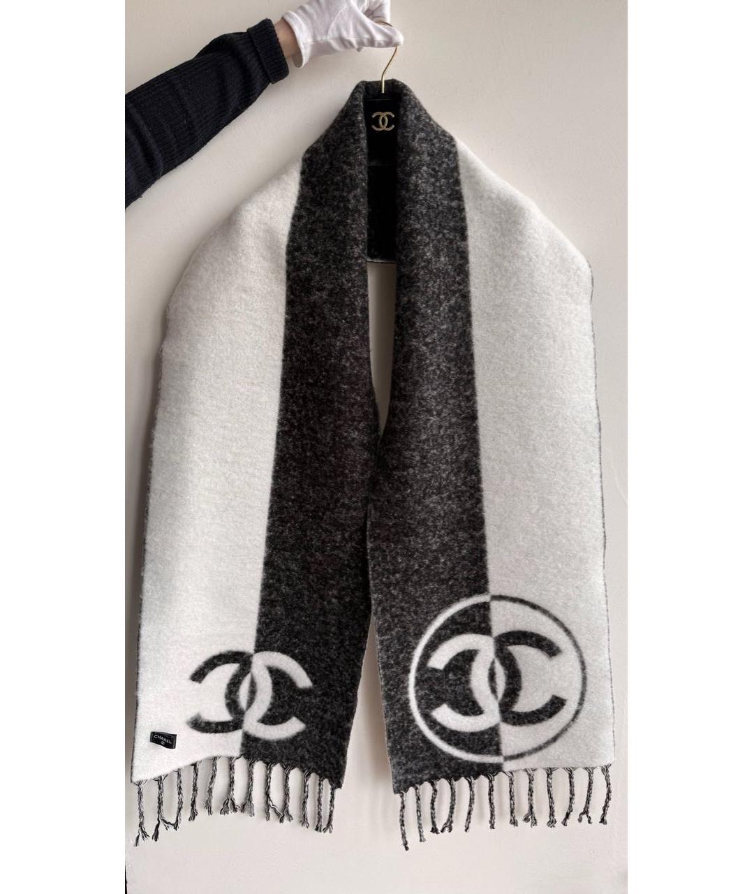 CHANEL Черный шерстяной шарф, фото 3