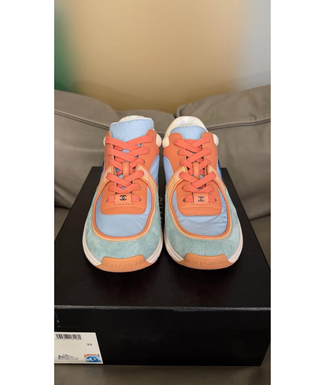 CHANEL Голубые замшевые кроссовки, фото 2