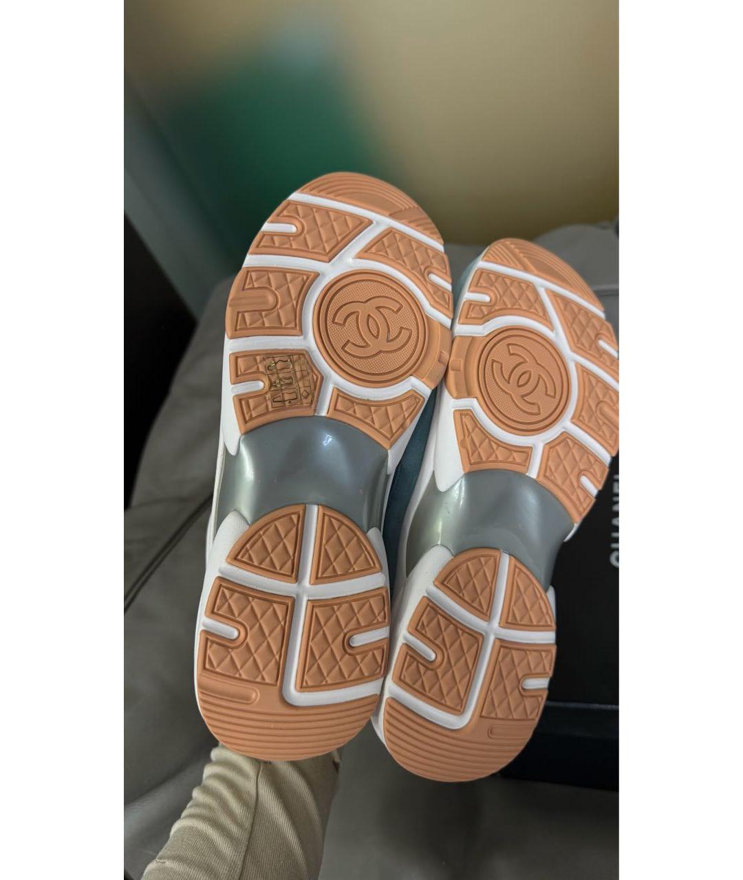 CHANEL Голубые замшевые кроссовки, фото 5