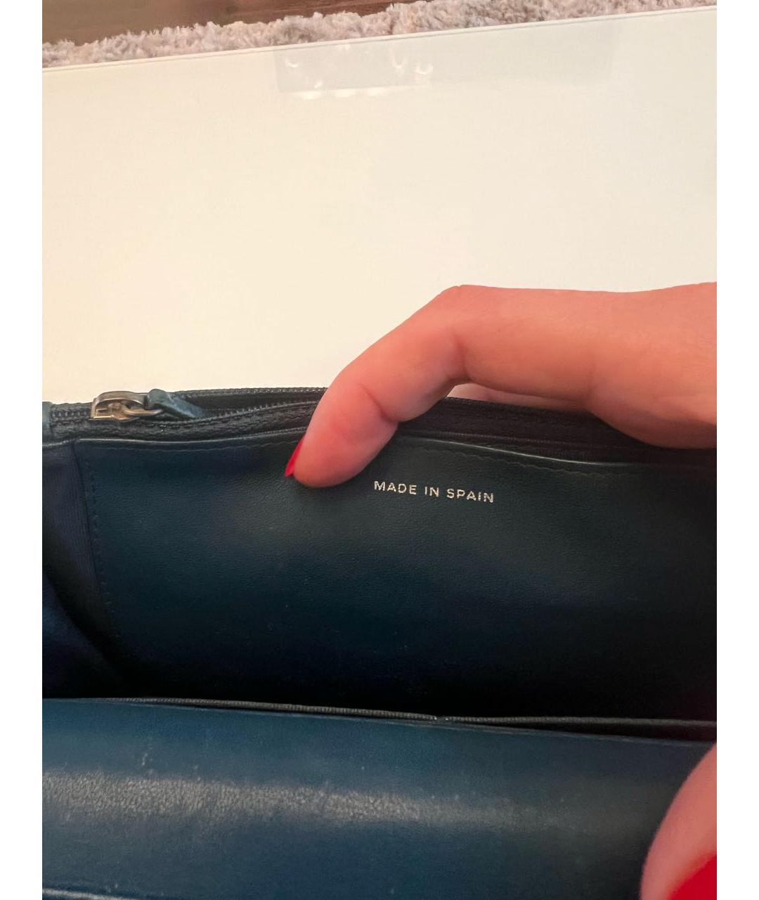 CHANEL Темно-синяя сумка через плечо из лакированной кожи, фото 3