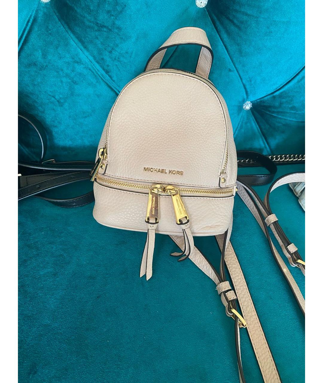 MICHAEL KORS Бежевый кожаный рюкзак, фото 2