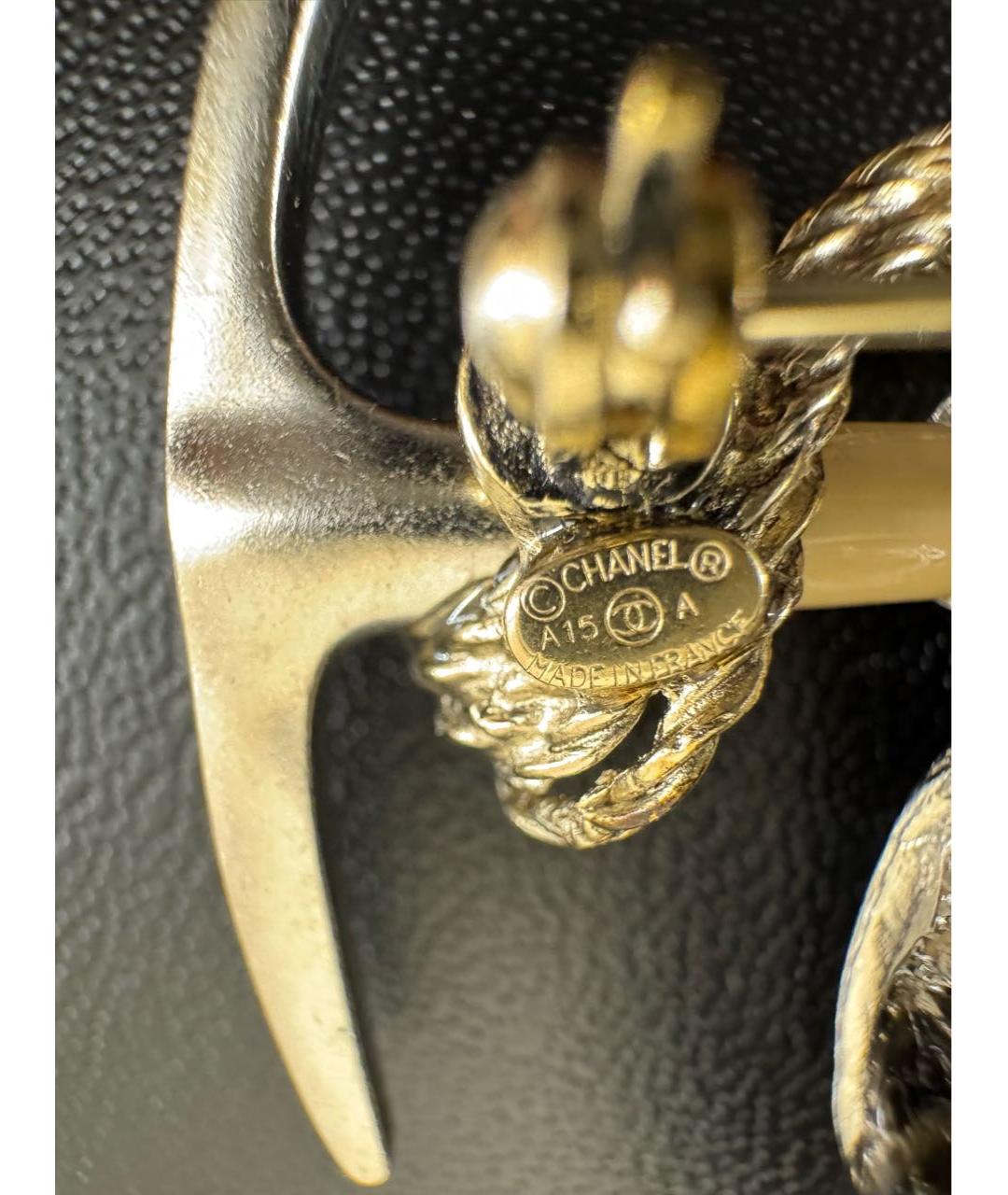 CHANEL Черная латунная булавка / брошь, фото 5