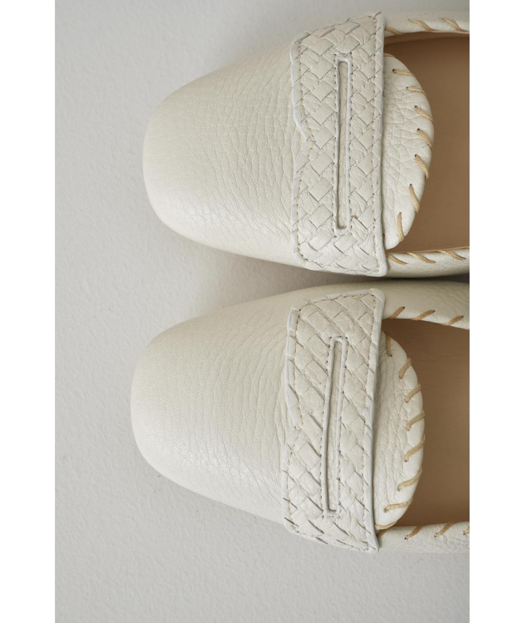 BOTTEGA VENETA Белые кожаные балетки, фото 4