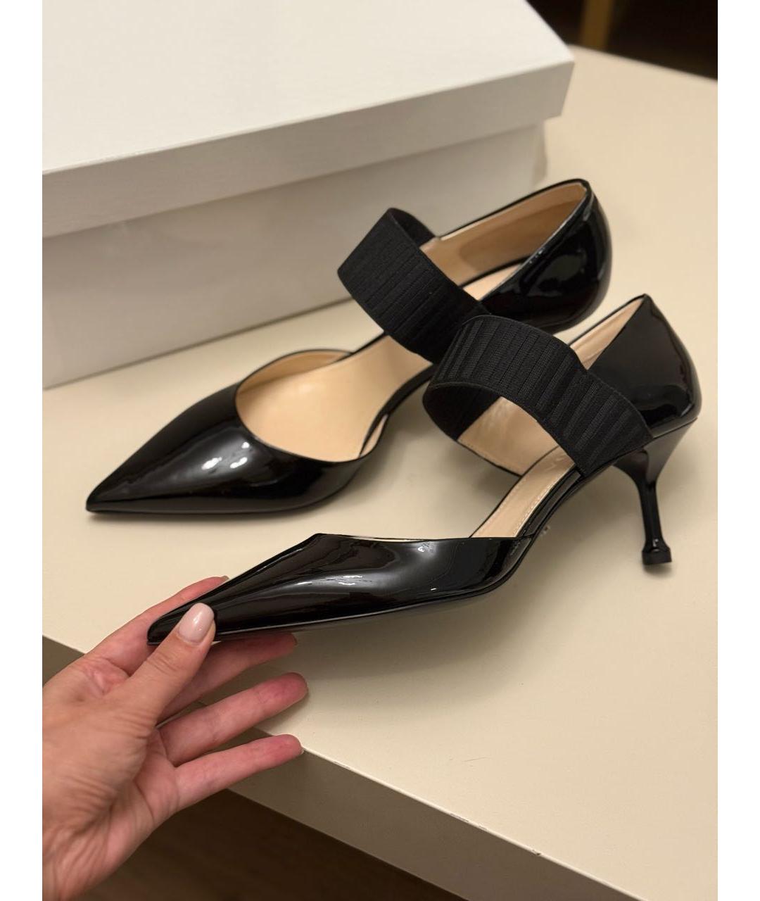 PRADA Черные лодочки на низком каблуке из лакированной кожи, фото 3