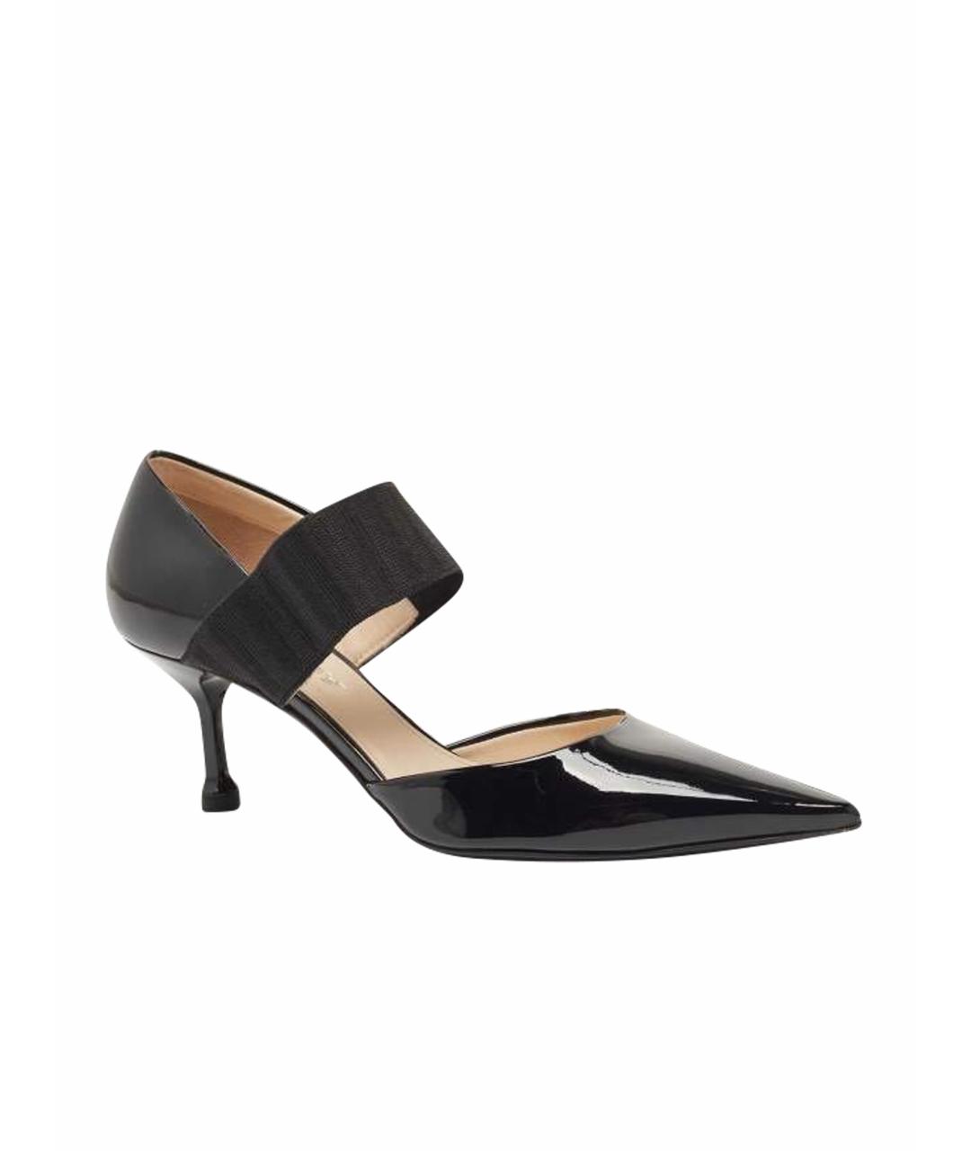 PRADA Черные лодочки на низком каблуке из лакированной кожи, фото 1