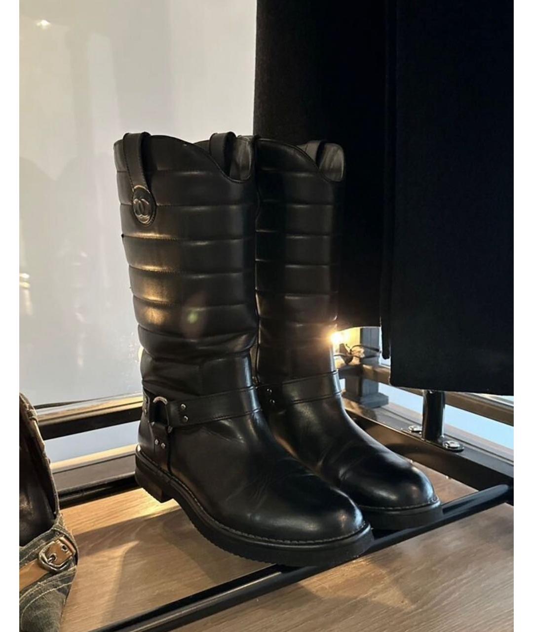 CHANEL Черные кожаные сапоги, фото 3