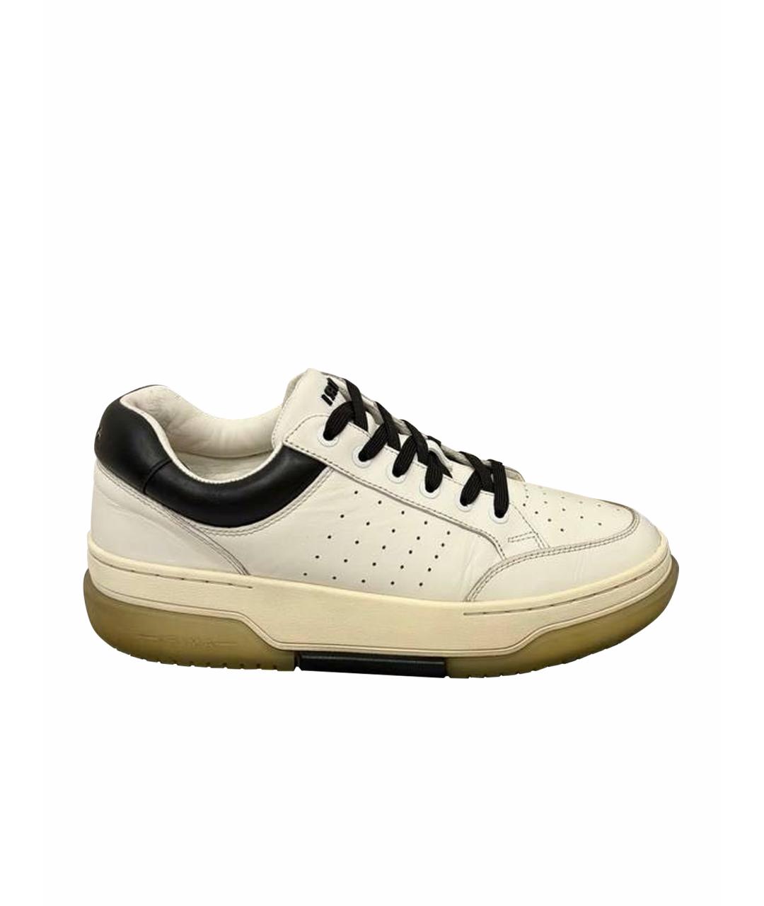 AMIRI Белые кожаные низкие кроссовки / кеды, фото 1