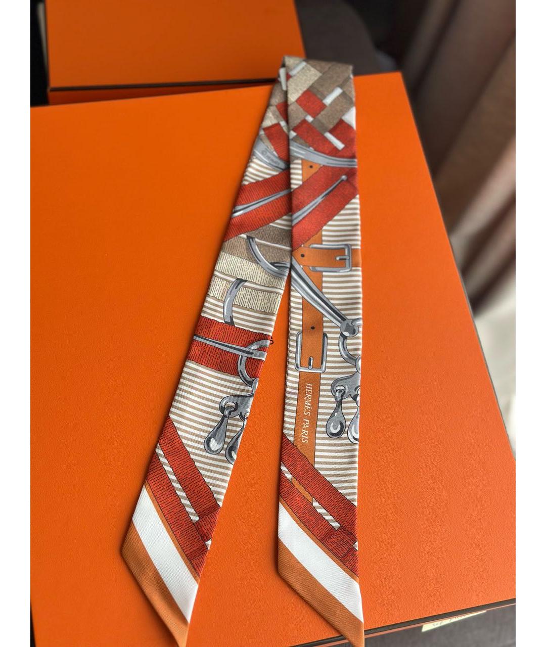 HERMES Оранжевый шелковый платок, фото 3