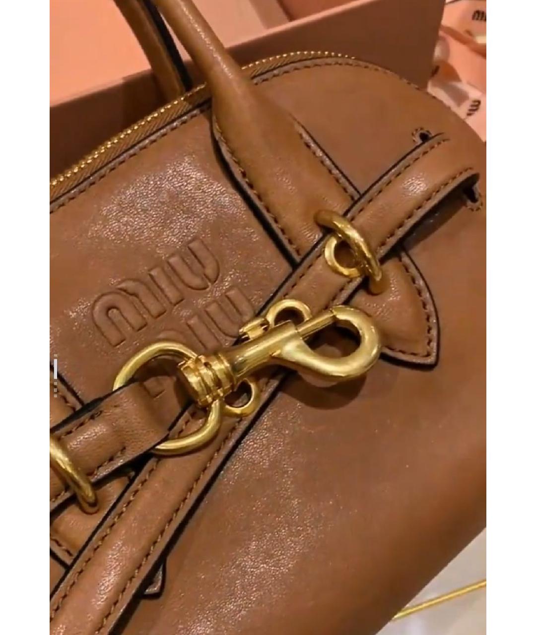 MIU MIU Коричневая кожаная сумка через плечо, фото 6