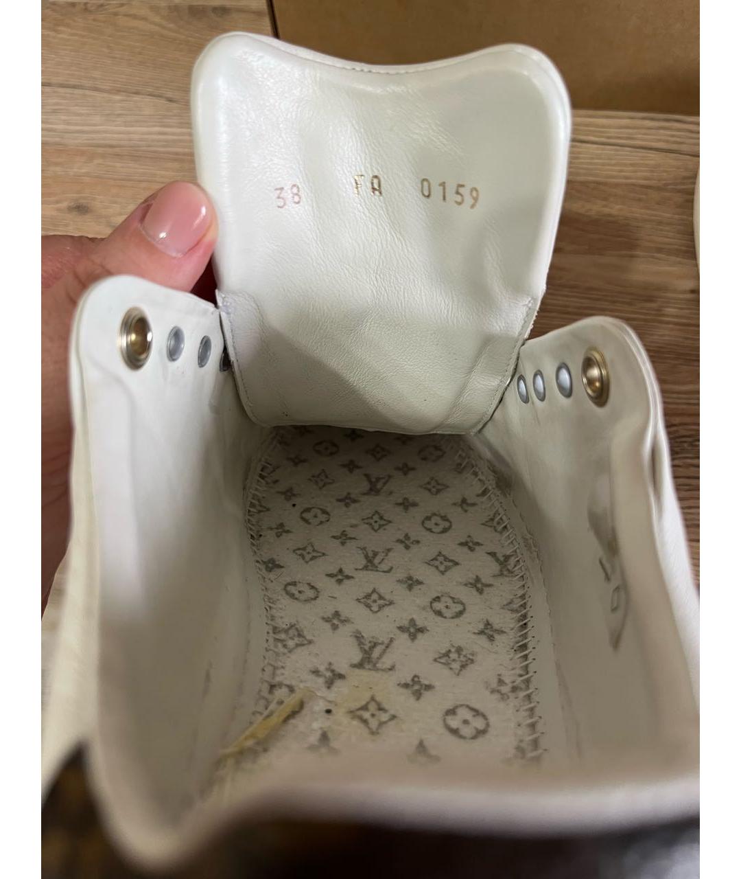 LOUIS VUITTON Белые кожаные кроссовки, фото 5