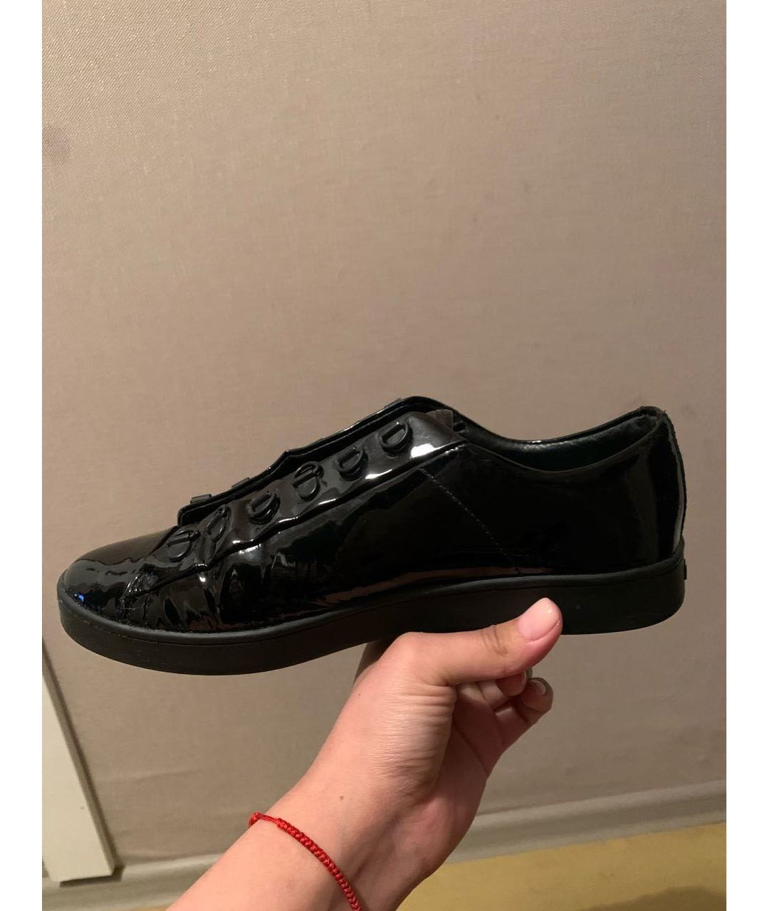 DKNY Черные кроссовки из лакированной кожи, фото 2