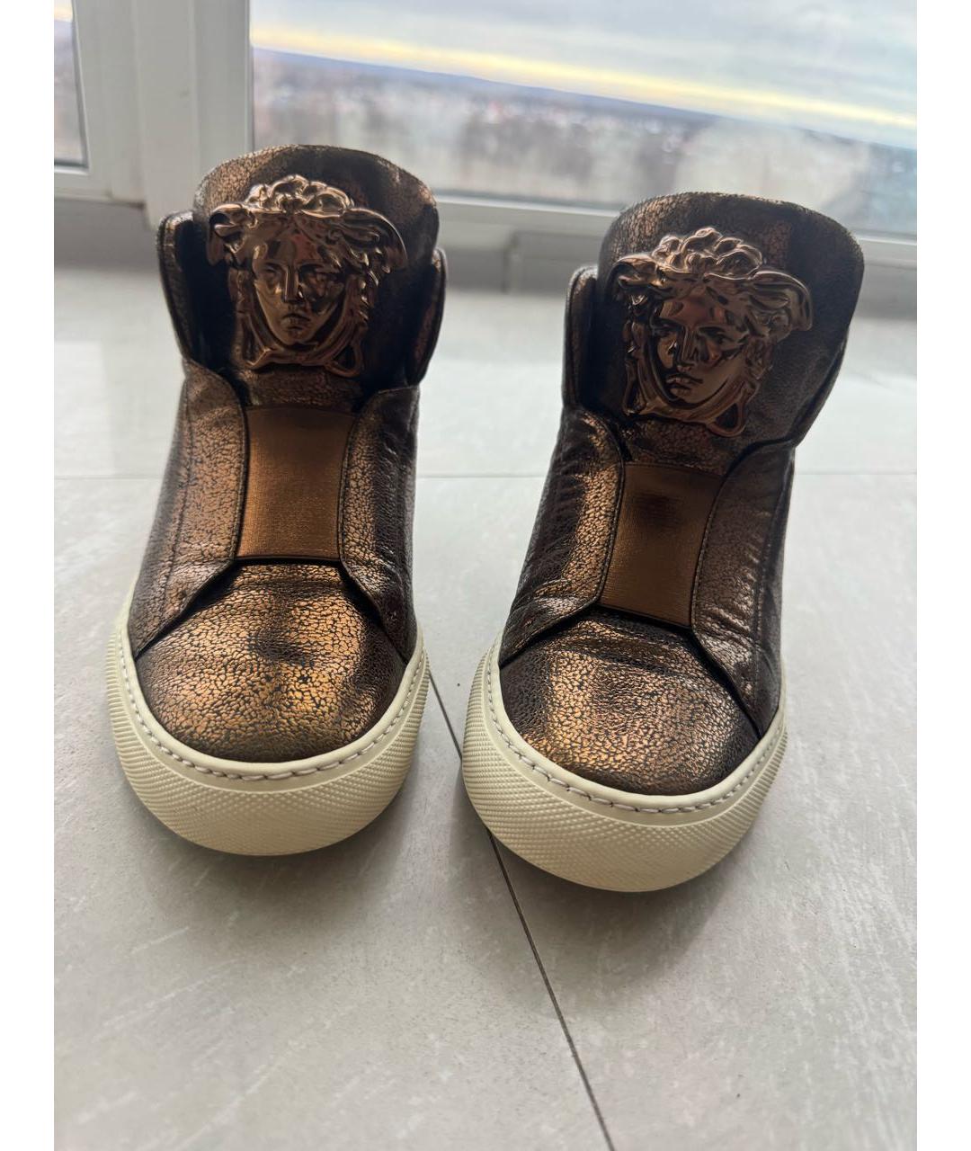 VERSACE Коричневые кожаные кроссовки, фото 3