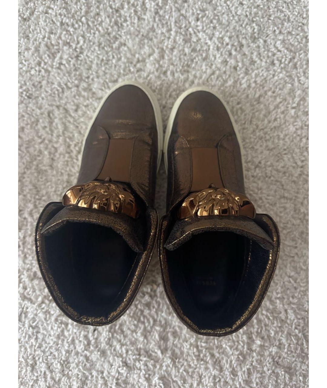 VERSACE Коричневые кожаные кроссовки, фото 4