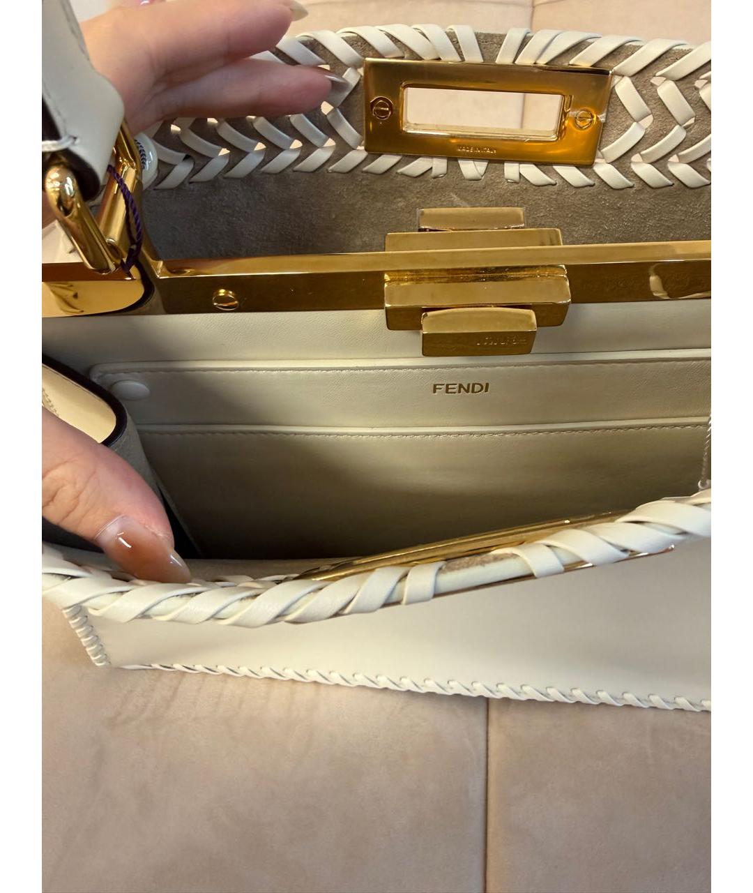 FENDI Белая кожаная сумка с короткими ручками, фото 5