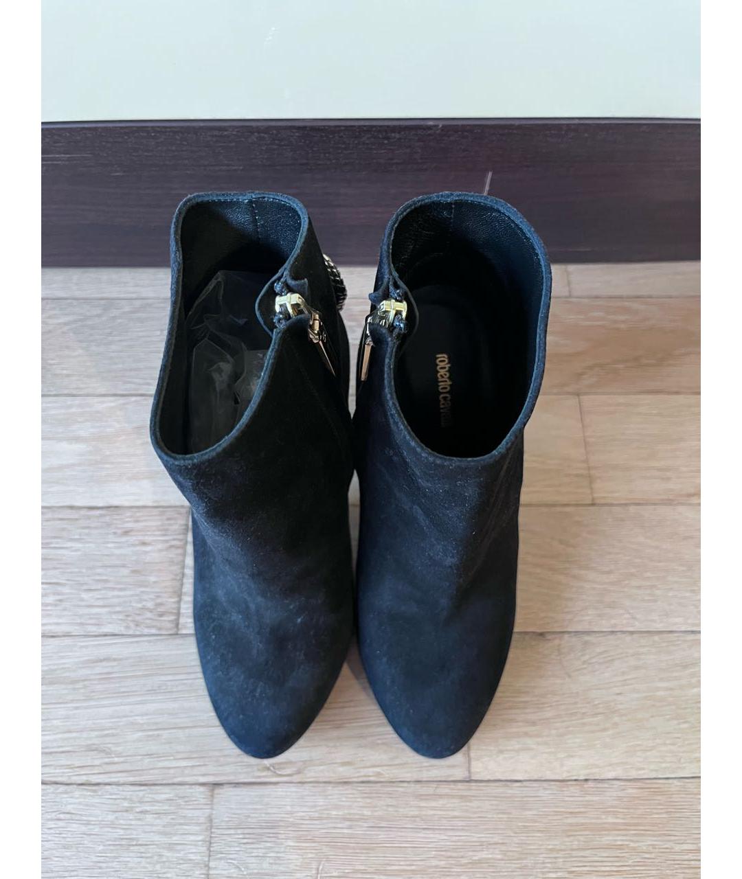 ROBERTO CAVALLI Черные замшевые ботильоны, фото 3