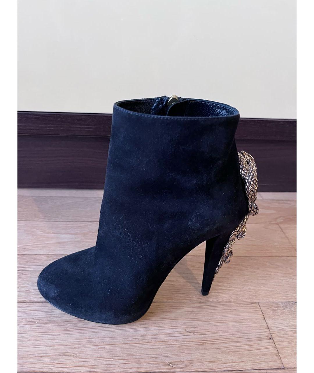 ROBERTO CAVALLI Черные замшевые ботильоны, фото 7
