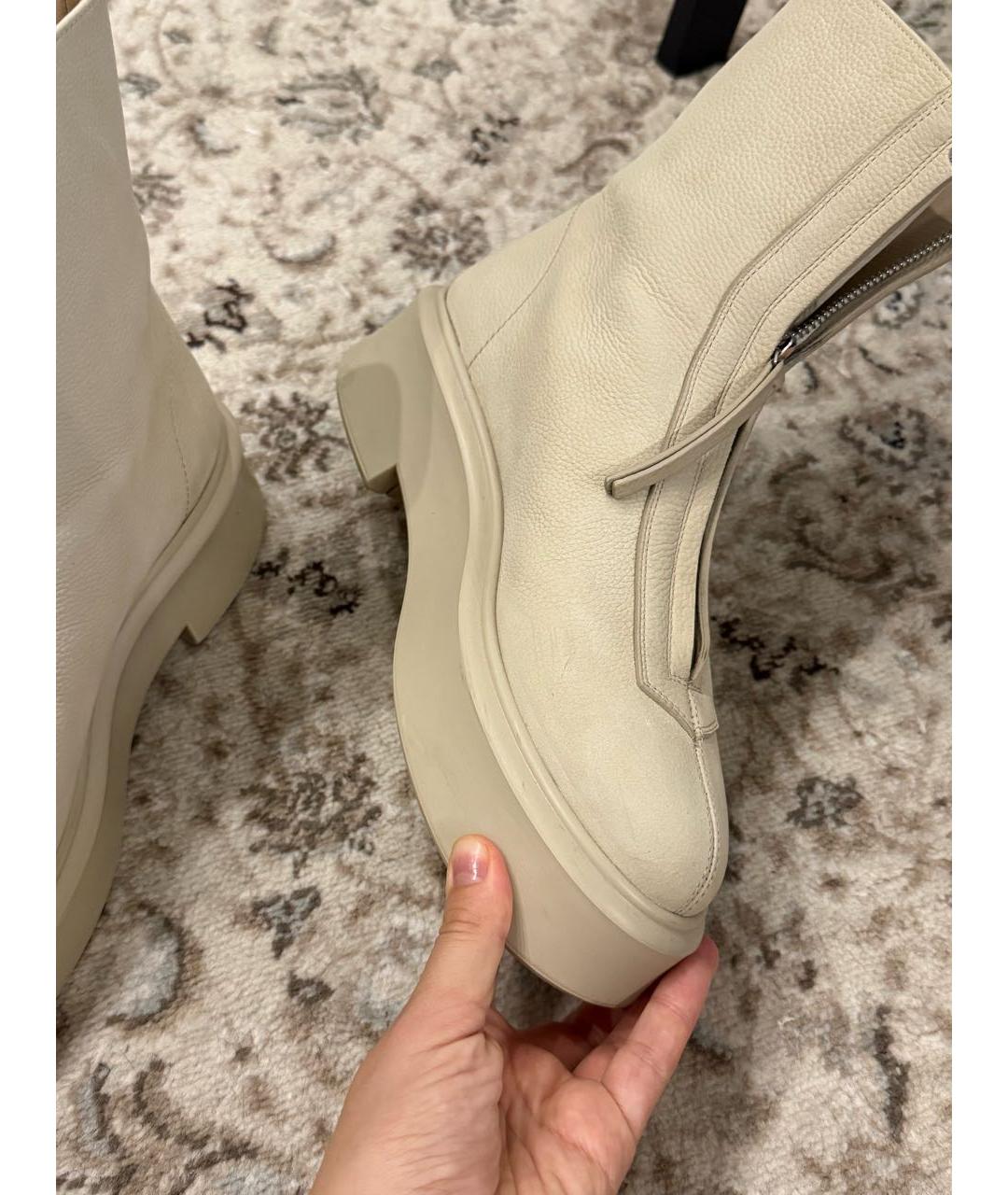 THE ROW Бежевые нубуковые полусапоги, фото 6