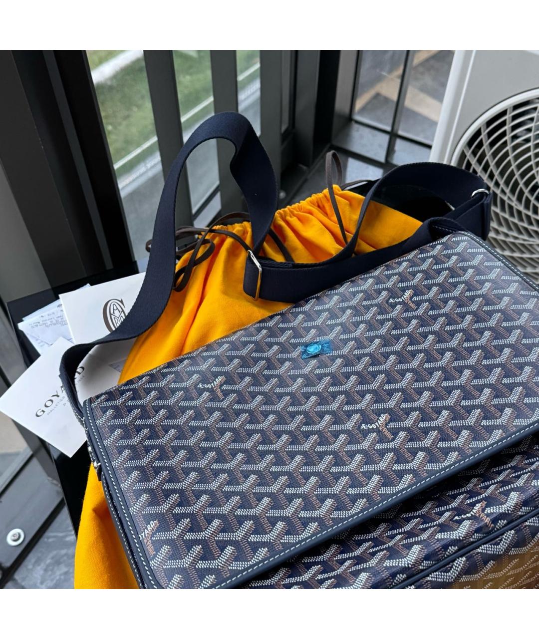 GOYARD Темно-синяя кожаная сумка на плечо, фото 4