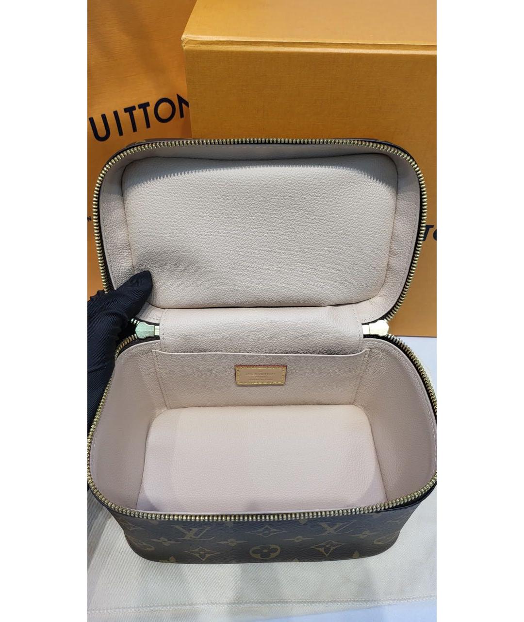 LOUIS VUITTON Коричневая косметичка, фото 4