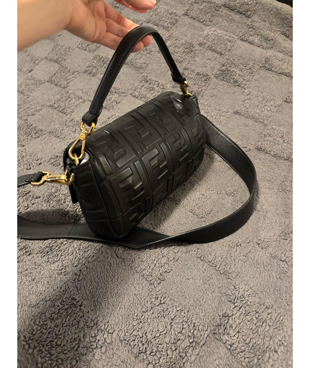 FENDI Черная кожаная сумка через плечо, фото 2