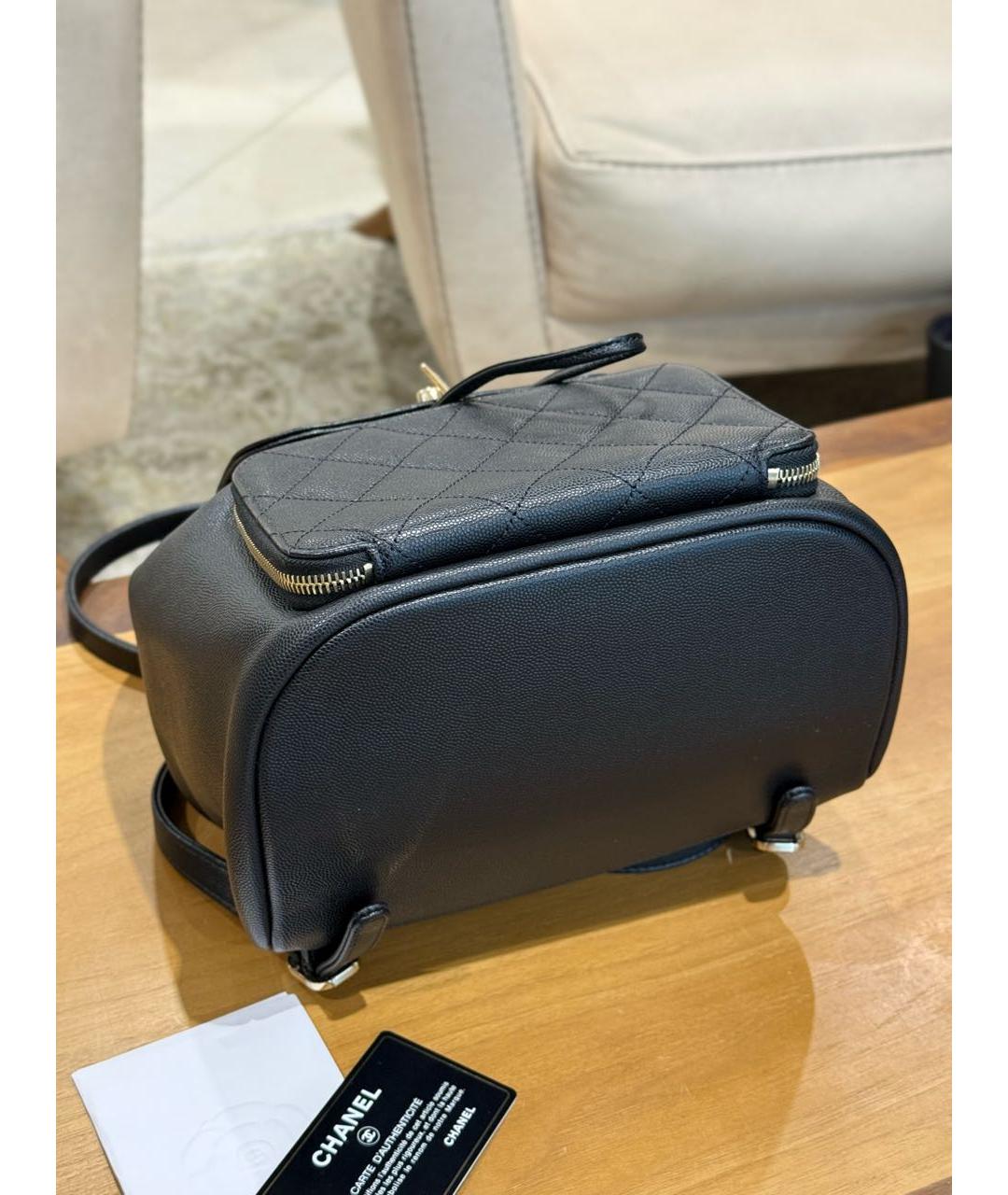 CHANEL Черный кожаный рюкзак, фото 6