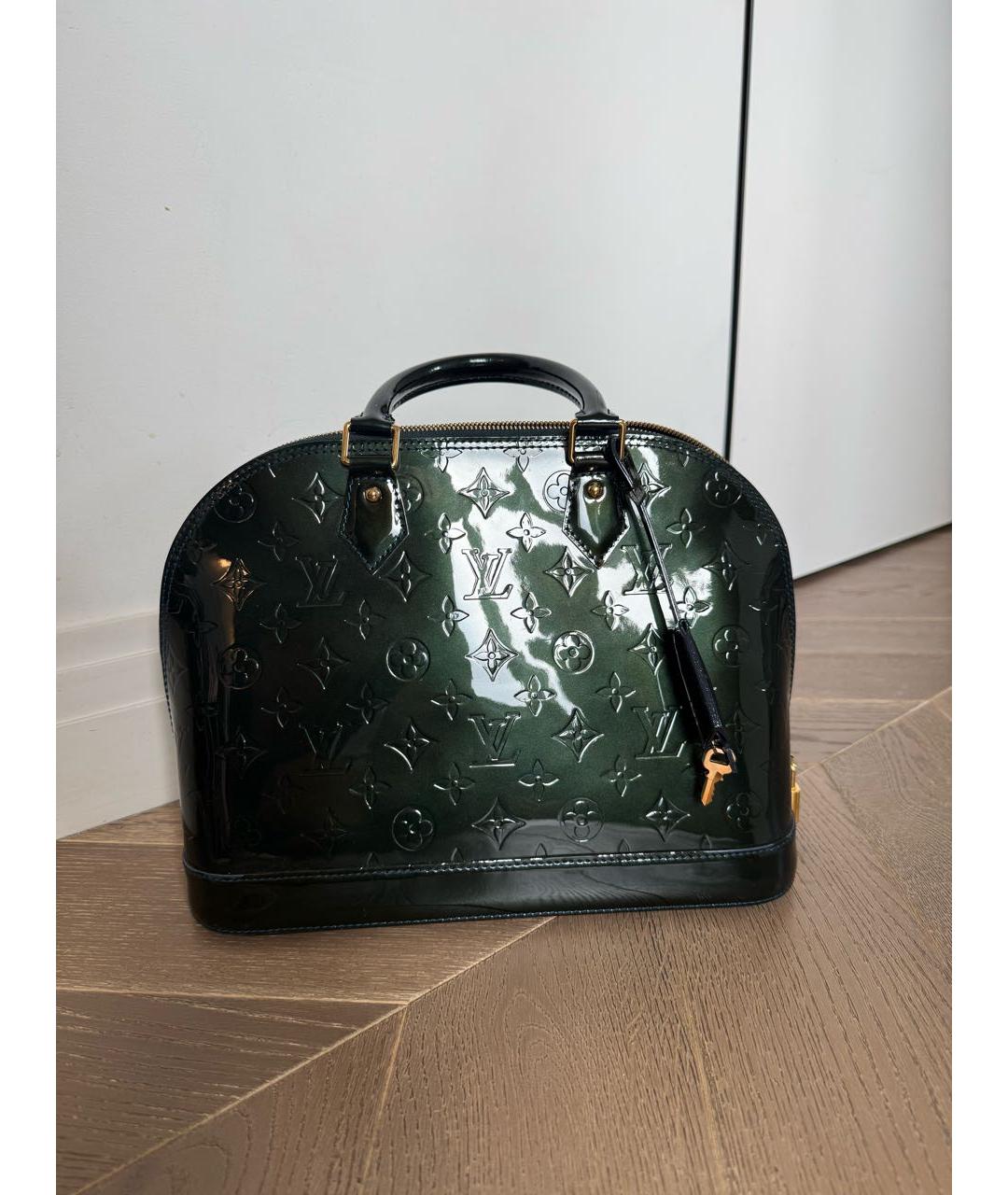 LOUIS VUITTON Зеленая сумка с короткими ручками из лакированной кожи, фото 9