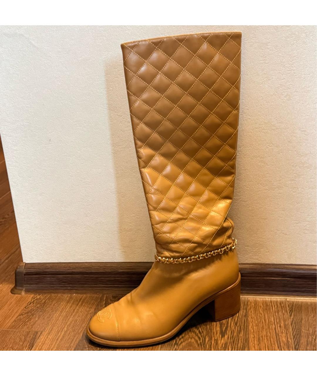 CHANEL Бежевые кожаные сапоги, фото 5