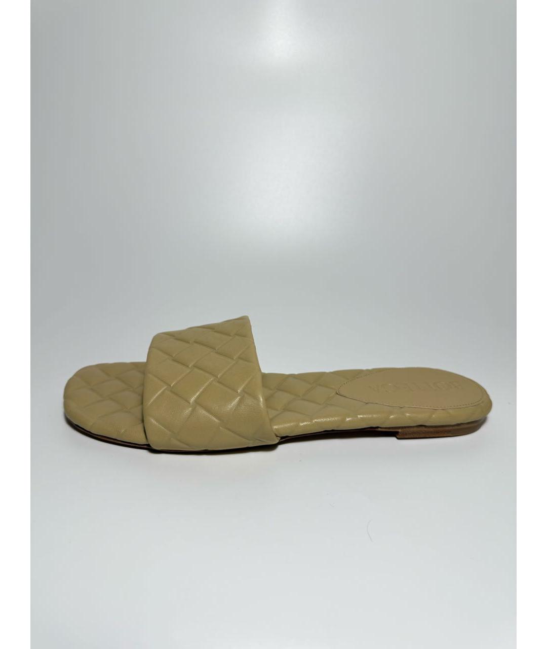 BOTTEGA VENETA Бежевые кожаные шлепанцы, фото 8