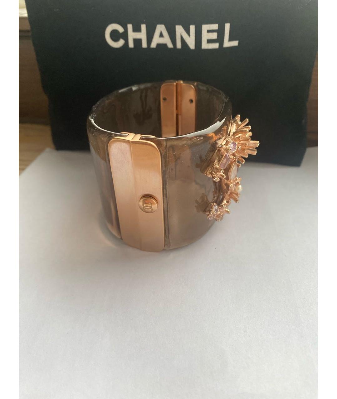 CHANEL Бежевый пластиковый браслет, фото 2