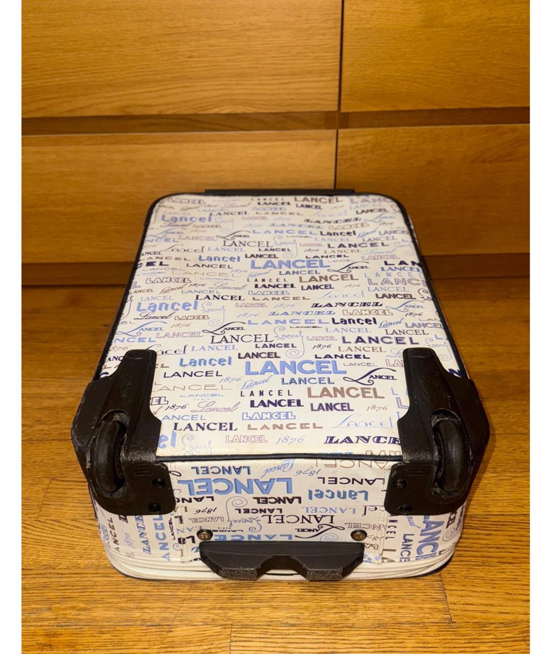 LANCEL Белый кожаный чемодан, фото 3