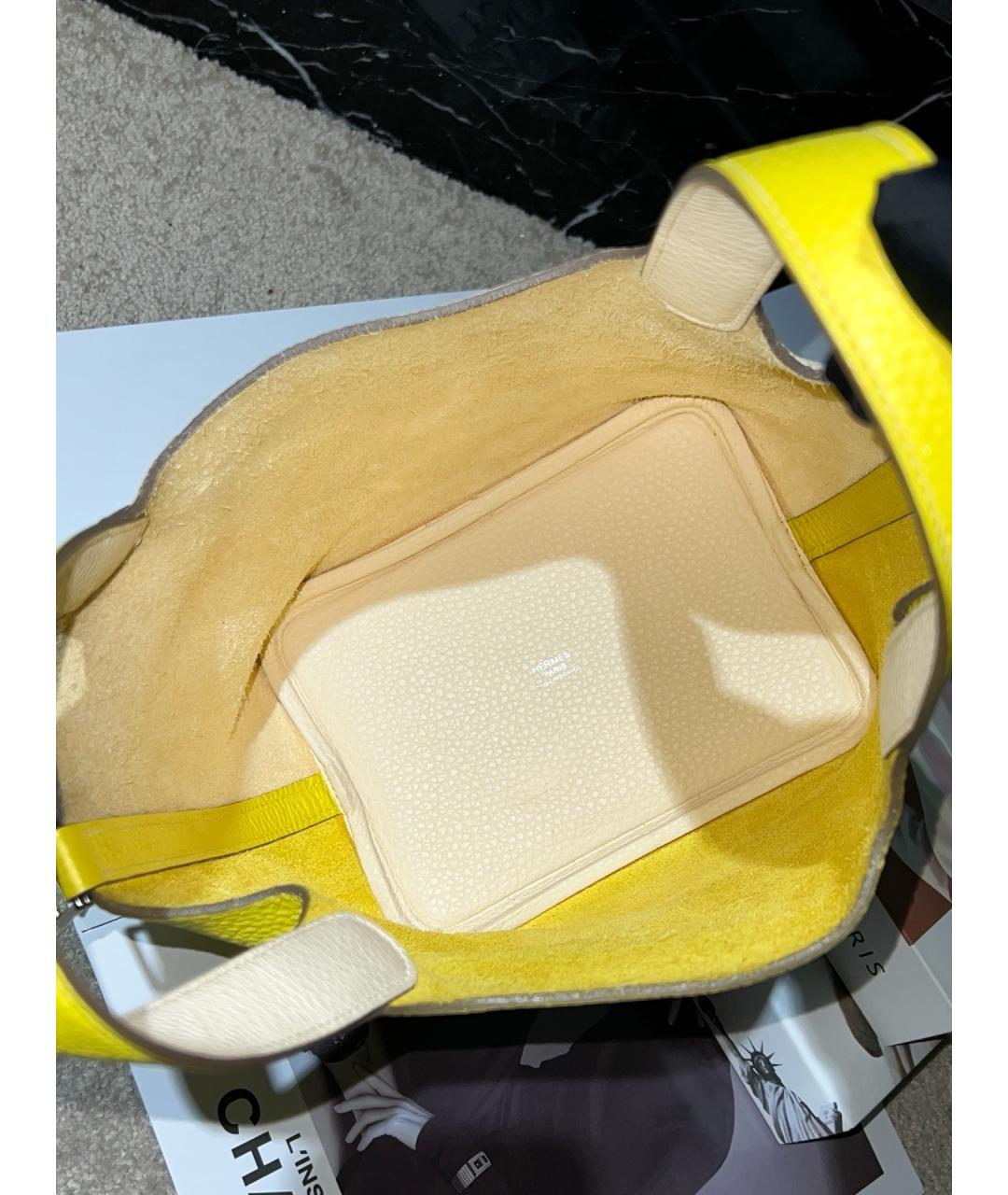 HERMES Желтая кожаная сумка с короткими ручками, фото 7