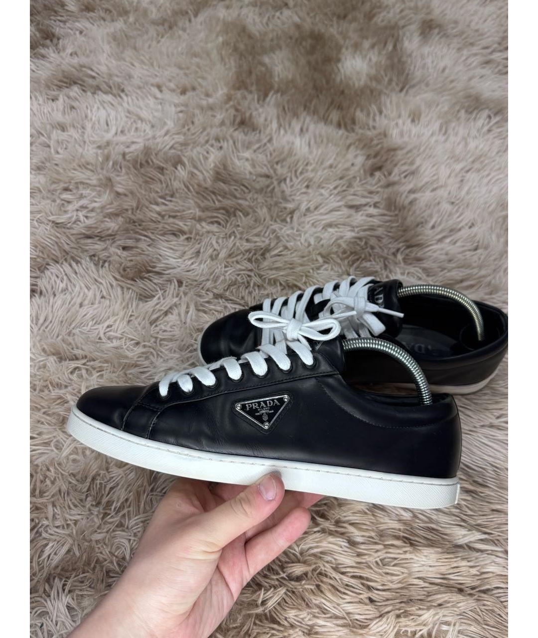PRADA Черные кожаные низкие кроссовки / кеды, фото 2