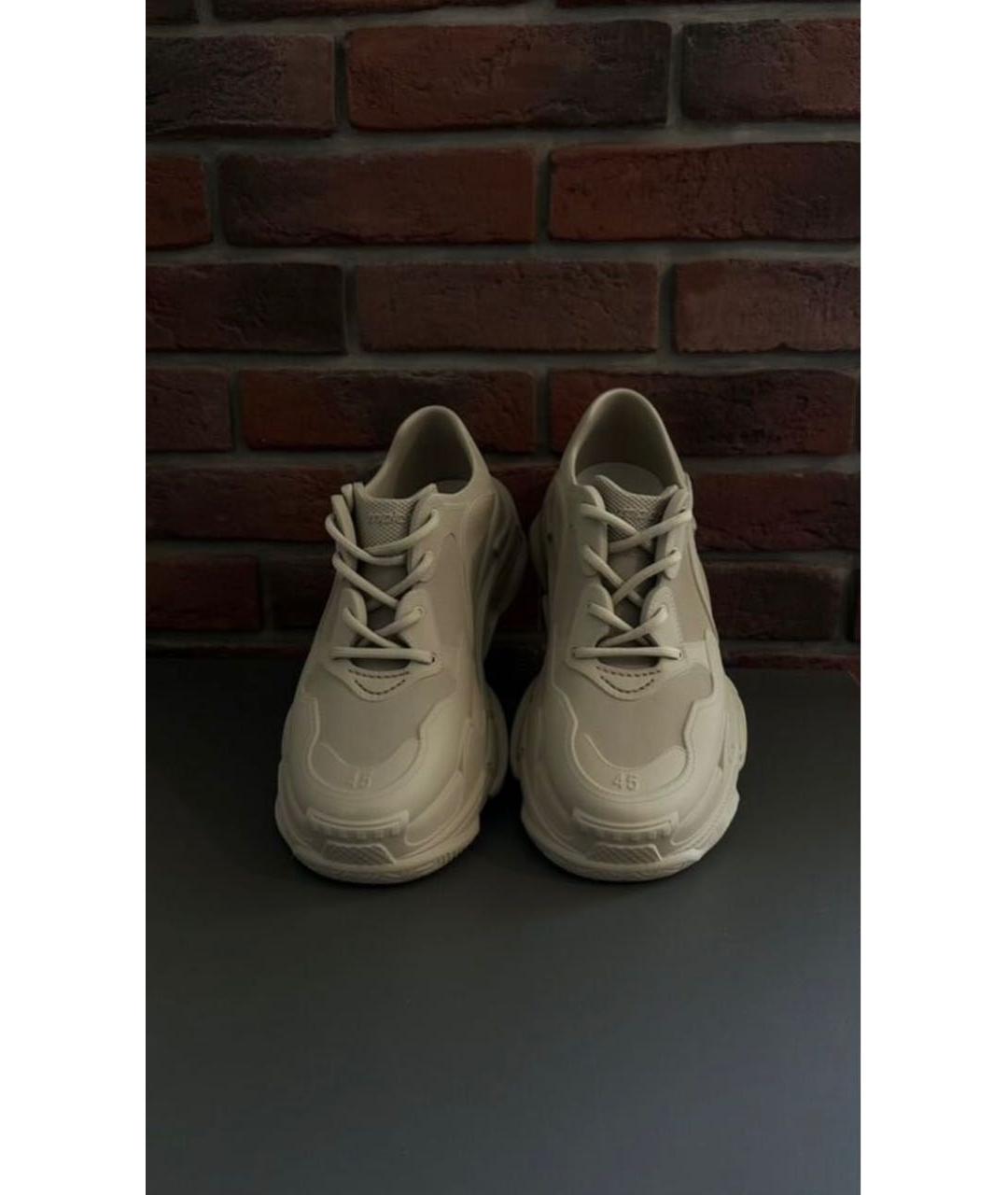 BALENCIAGA Бежевые резиновые низкие кроссовки / кеды, фото 2