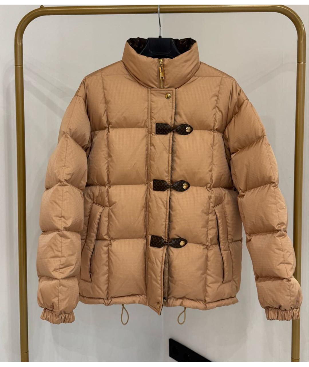 LOUIS VUITTON Бежевый пуховик, фото 9