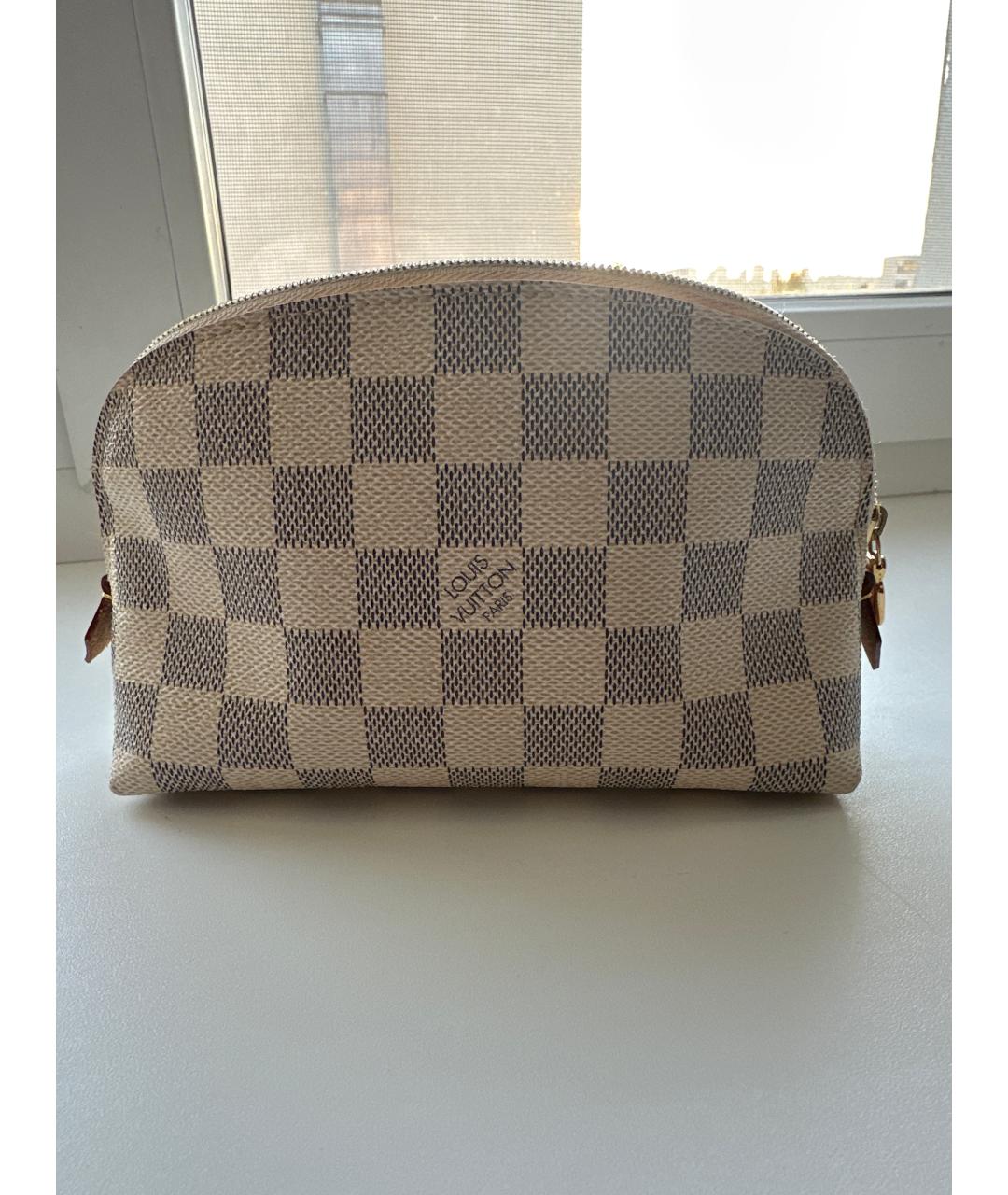 LOUIS VUITTON Белая кожаная косметичка, фото 7