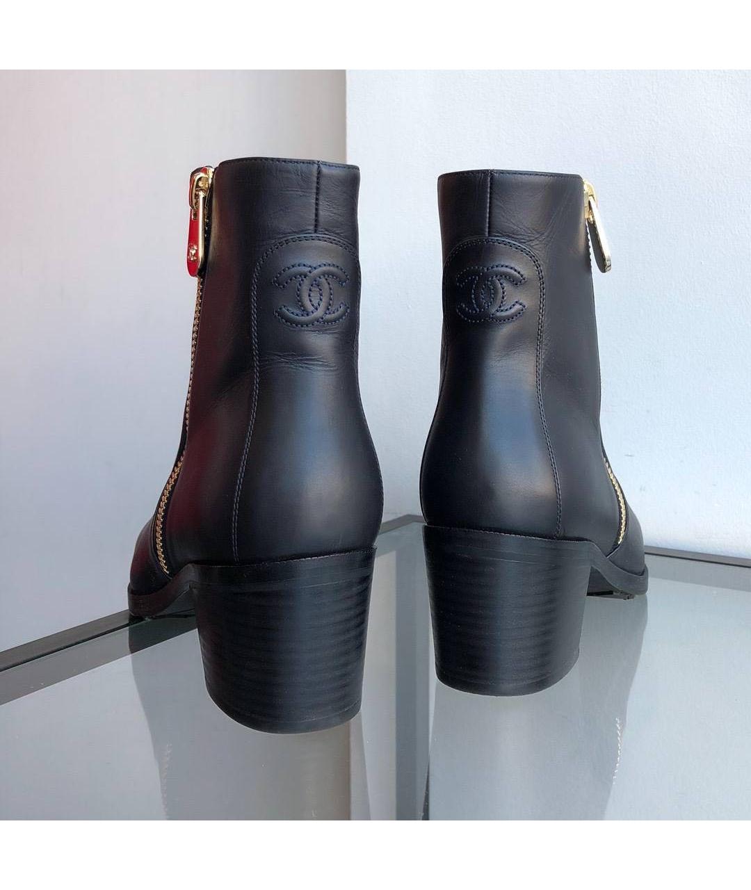 CHANEL Темно-синие кожаные полусапоги, фото 4