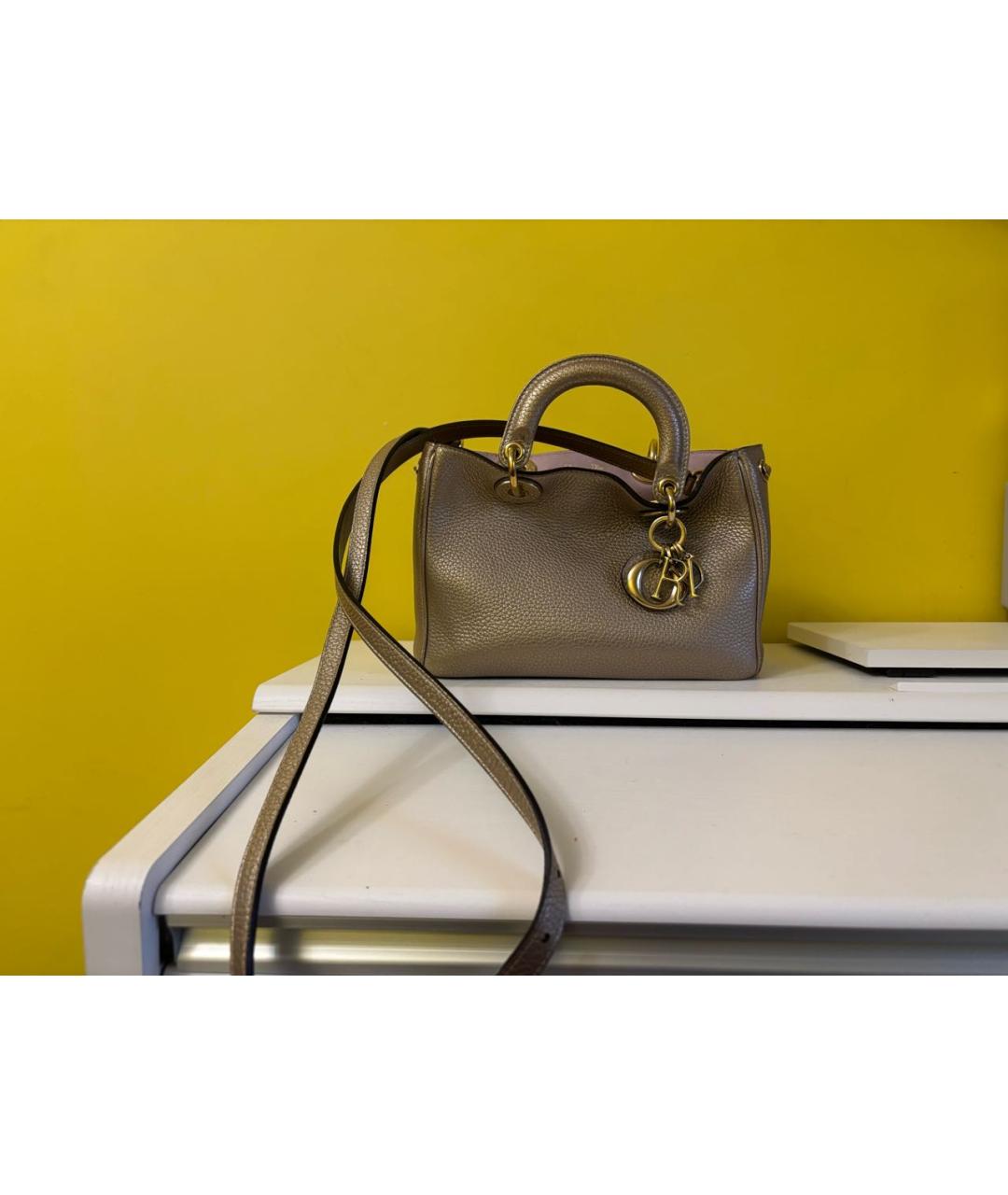 CHRISTIAN DIOR Золотая кожаная сумка через плечо, фото 8