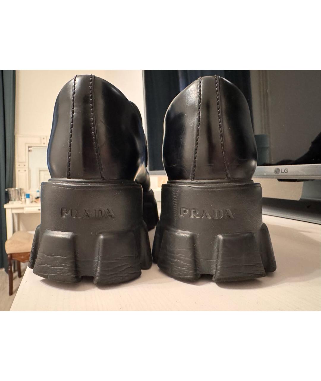 PRADA Черные кожаные лоферы, фото 4