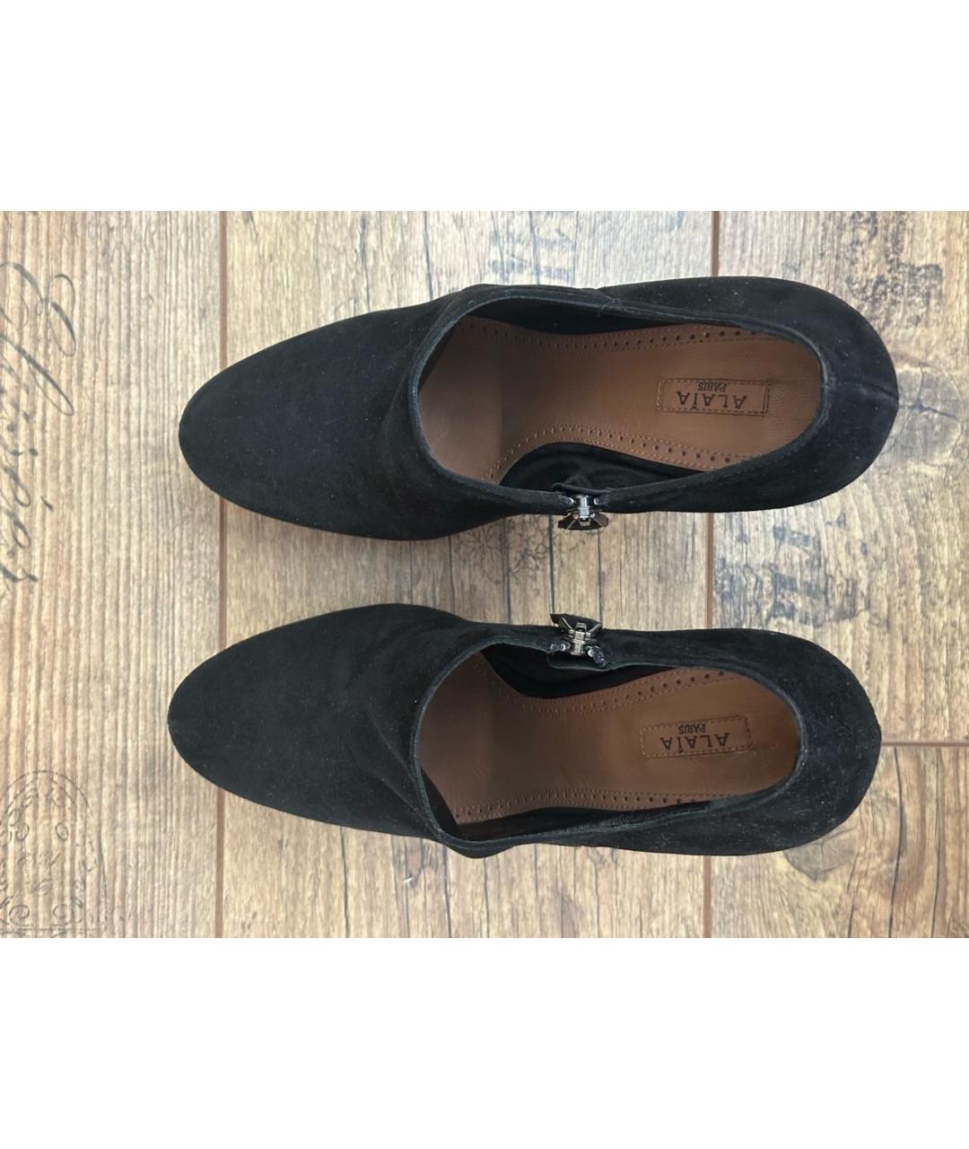 ALAIA Черные замшевые ботильоны, фото 3