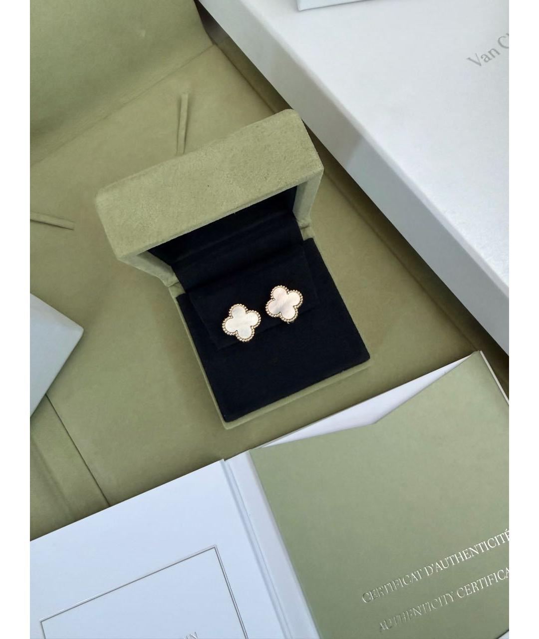 VAN CLEEF & ARPELS Белые серьги из желтого золота, фото 2