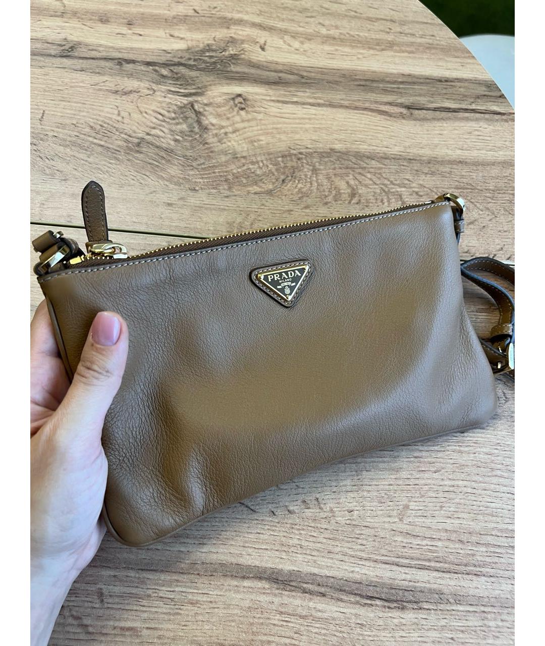 PRADA Бежевая кожаная сумка через плечо, фото 5