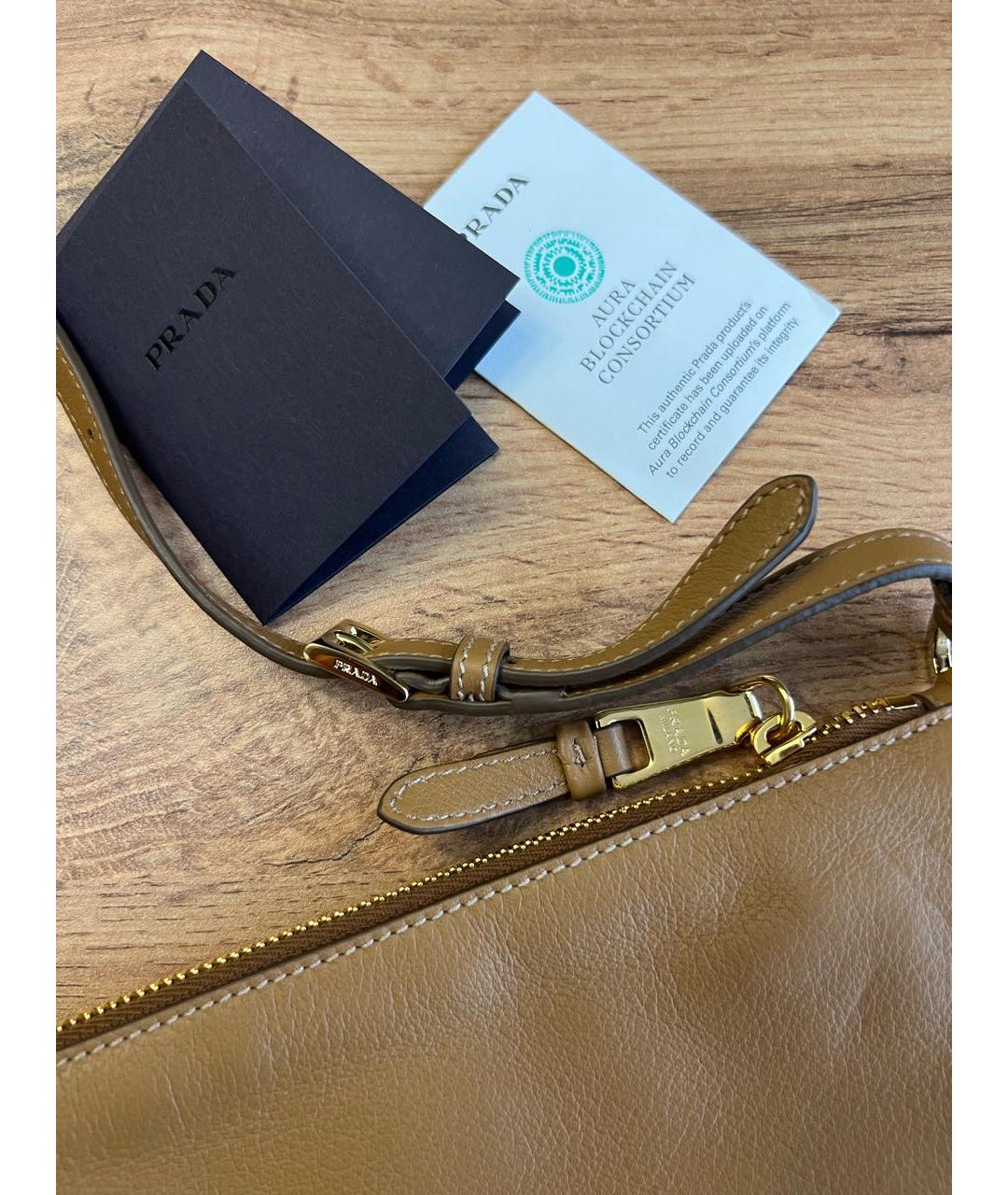 PRADA Бежевая кожаная сумка через плечо, фото 8