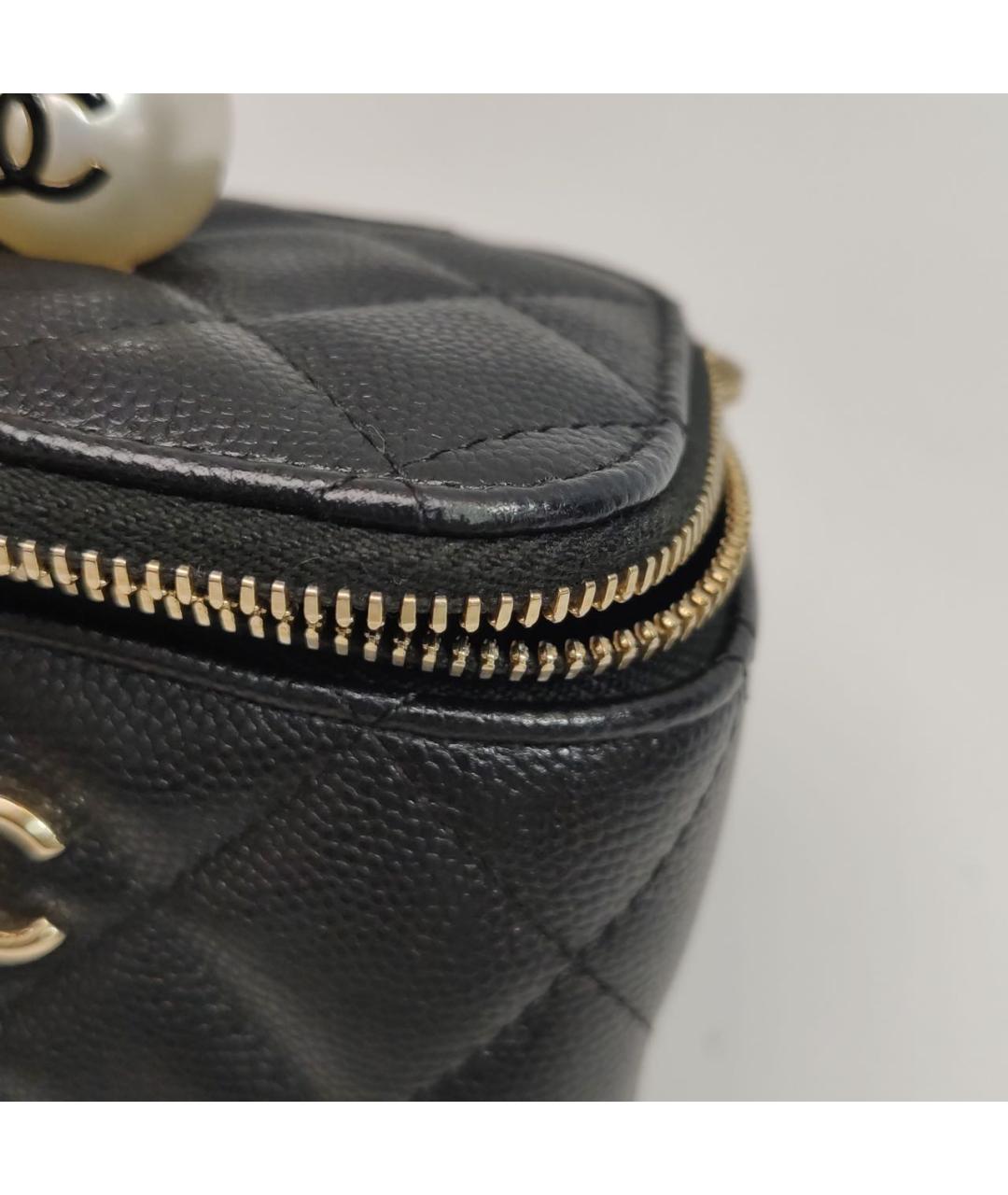 CHANEL Черная кожаная сумка с короткими ручками, фото 7