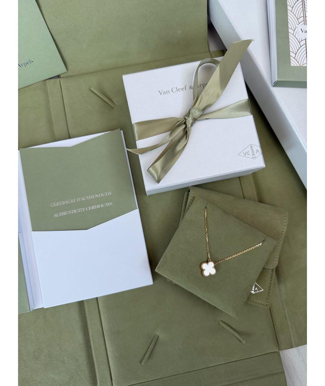 VAN CLEEF & ARPELS Белый кулон из желтого золота, фото 5