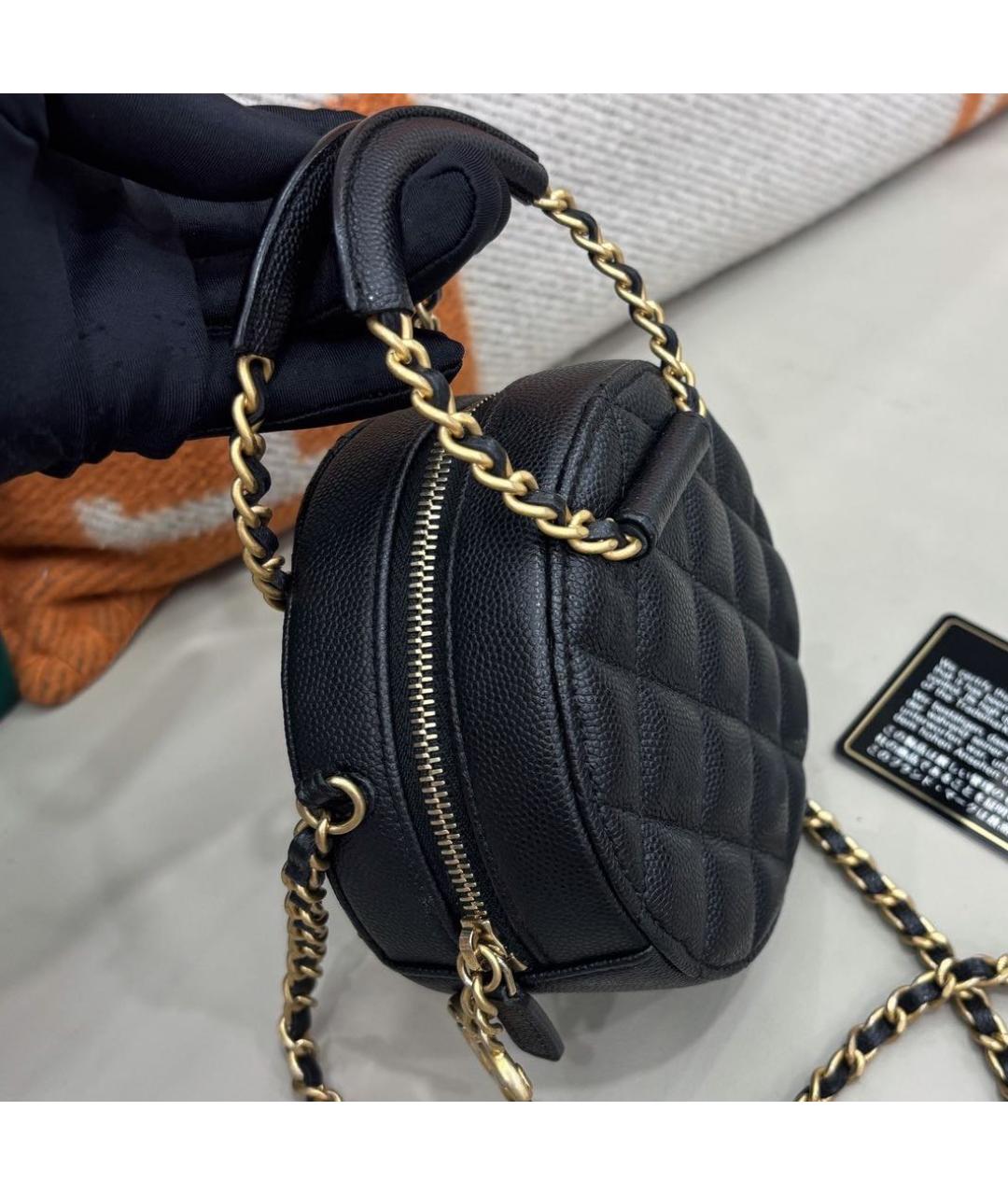 CHANEL Черная кожаная сумка через плечо, фото 2