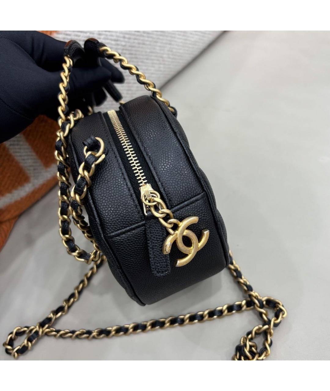 CHANEL Черная кожаная сумка через плечо, фото 6