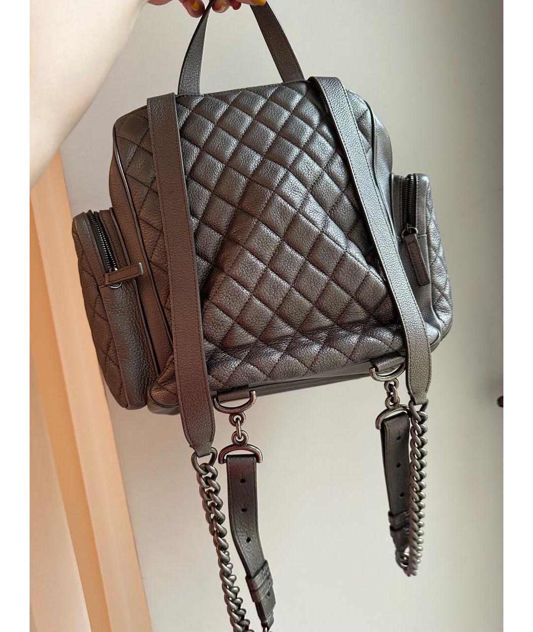 CHANEL Серебрянный кожаный рюкзак, фото 2